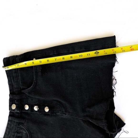 Zara High Rise Waist Black Distressed Denim Jean Short Exposed Button Fly Size 2 - Picture 8 of 9